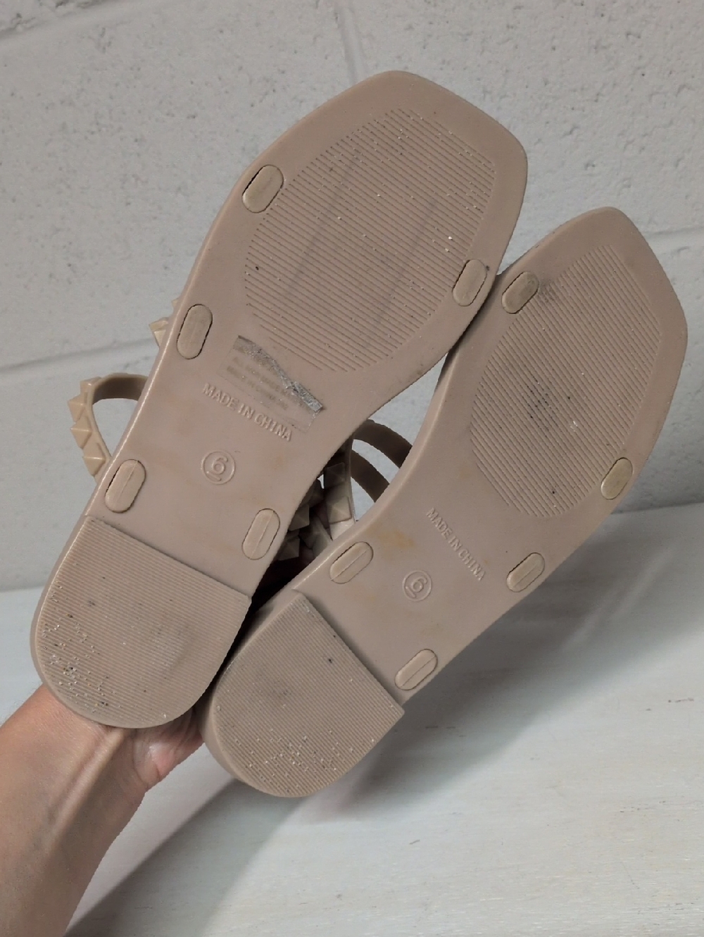 Steve Madden Women's Skyler J Studded Strappy Slide Sandals Size 6 - Picture 8 of 8